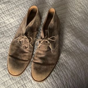 Donald J Pliner mens ankle boot. size 10.